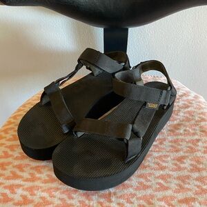 Platform Tevas